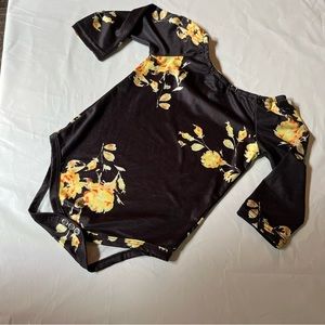 Custom Off The Shoulder Long Sleeve Oneise